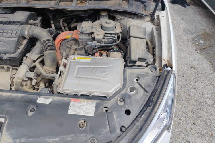 Used BYD Qin New Energy 2017 1.5T Luxury Model Engine Bay Left