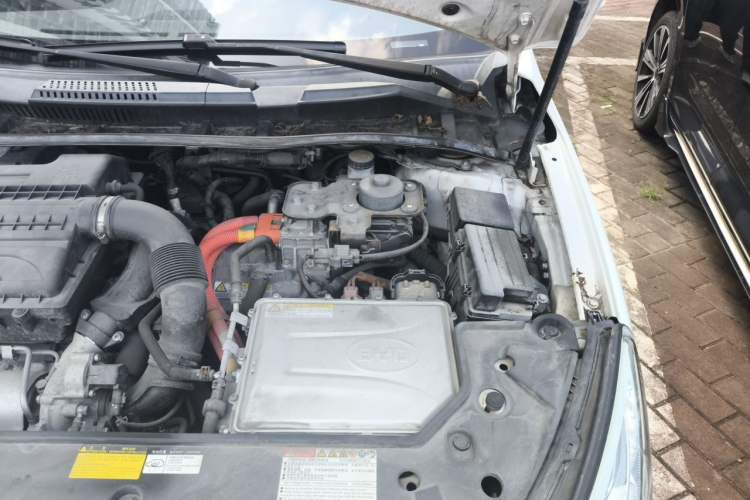 Used BYD Qin New Energy 2017 Qin 1.5T 100 Engine Bay Left