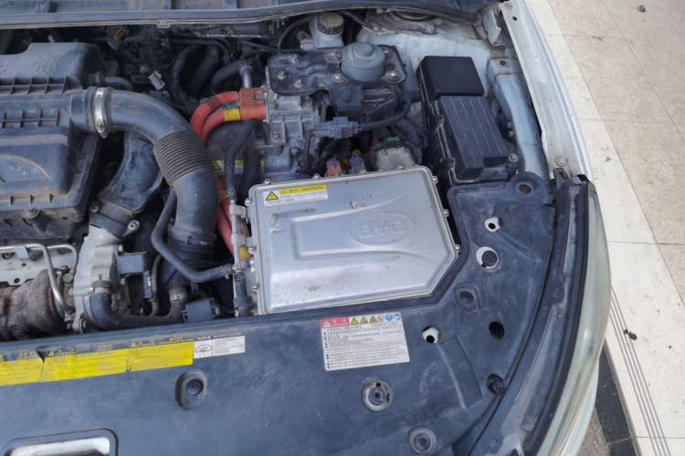 Used BYD Qin New Energy 2017 Qin 1.5T 100 Engine Bay Left