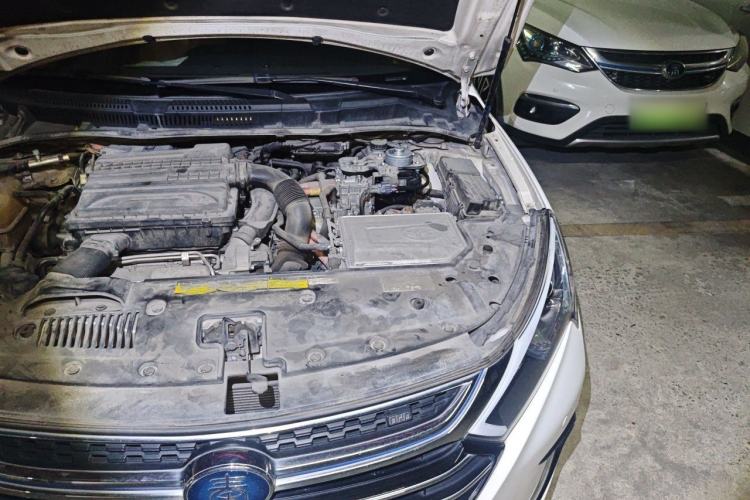 Used BYD Qin New Energy 2017 1.5T Luxury Model Engine Bay Left