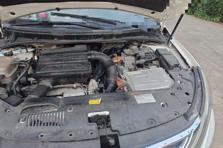 Used BYD Qin New Energy 2017 1.5T Luxury Model Engine Bay Left
