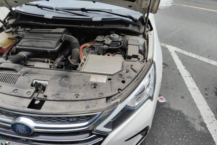 Used BYD Qin New Energy 2017 1.5T Luxury Model Engine Bay Left