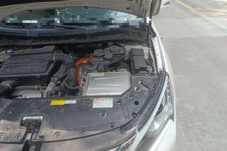 Used BYD Qin New Energy 2017 1.5T Luxury Model Engine Bay Left