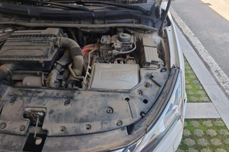 Used BYD Qin New Energy 2017 1.5T Luxury Model Engine Bay Left