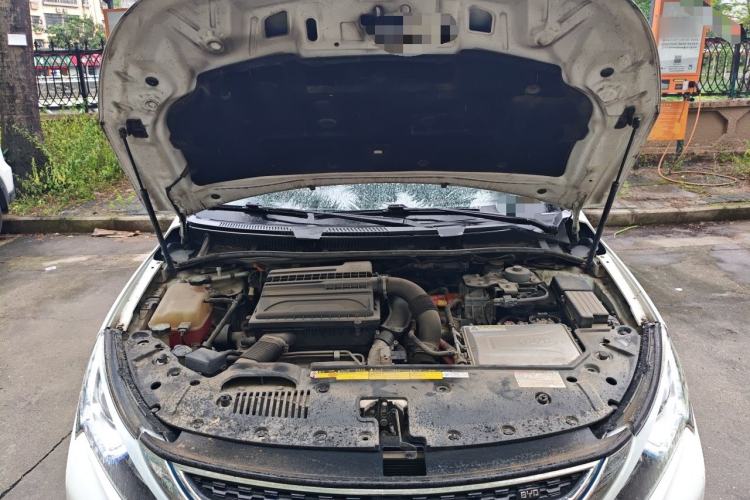 Used BYD Qin New Energy 2017 1.5T Luxury Model Engine Bay