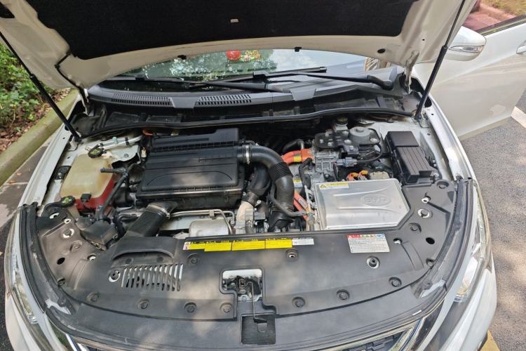 Used BYD Qin New Energy 2017 1.5T Luxury Model Engine Bay