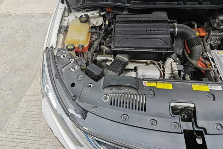 Used BYD Qin New Energy 2017 1.5T Luxury Model Engine Bay Right