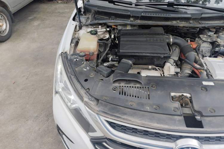 Used BYD Qin New Energy 2017 1.5T Luxury Model Engine Bay Right