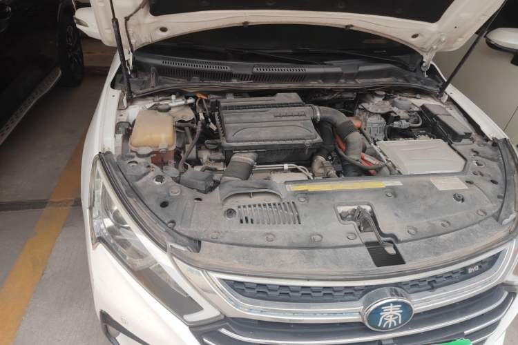 Used BYD Qin New Energy 2017 1.5T Luxury Model Engine Bay Right