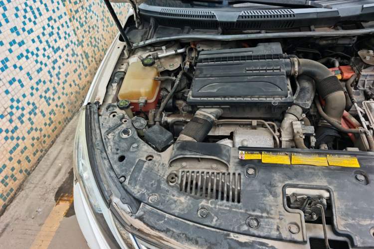 Used BYD Qin New Energy 2017 1.5T Luxury Model Engine Bay Right