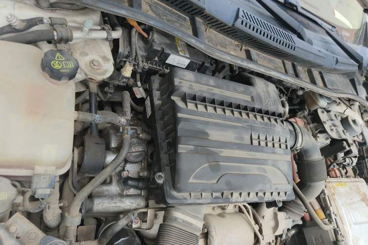 Used BYD Qin New Energy 2017 1.5T Luxury Model Engine Bay Right