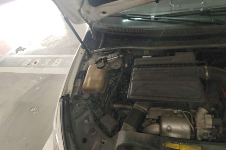 Used BYD Qin New Energy 2017 1.5T Luxury Model Engine Bay Right