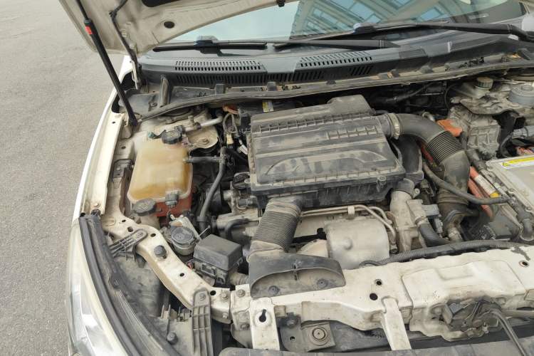 Used BYD Qin New Energy 2017 1.5T Luxury Model Engine Bay Right