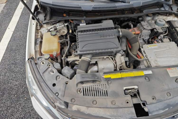 Used BYD Qin New Energy 2017 1.5T Luxury Model Engine Bay Right