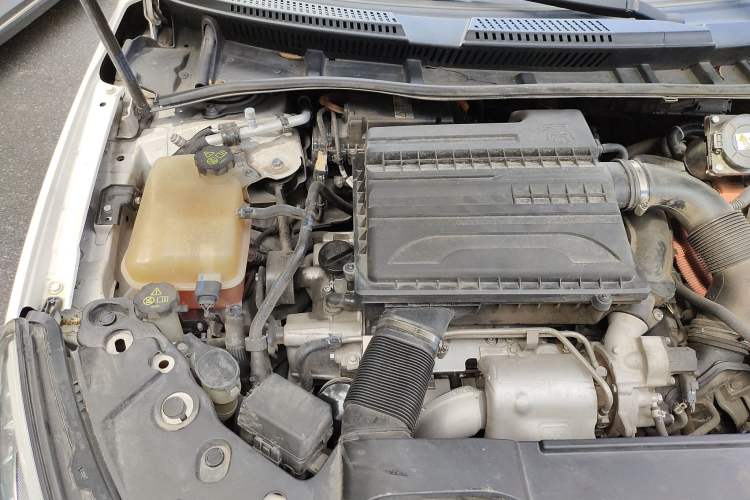 Used BYD Qin New Energy 2017 1.5T Luxury Model Engine Bay Right
