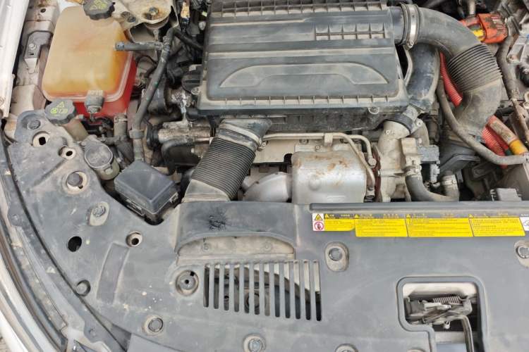 Used BYD Qin New Energy 2017 1.5T Luxury Model Engine Bay Right
