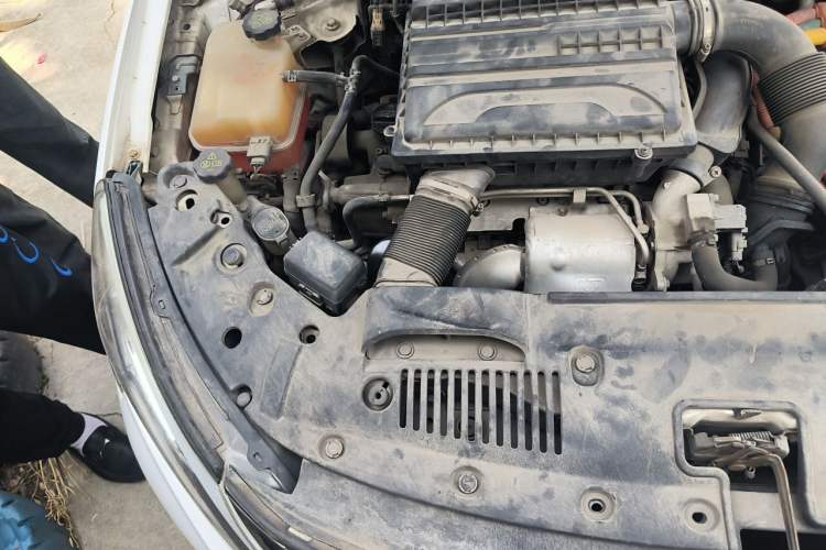 Used BYD Qin New Energy 2017 1.5T Luxury Model Engine Bay Right