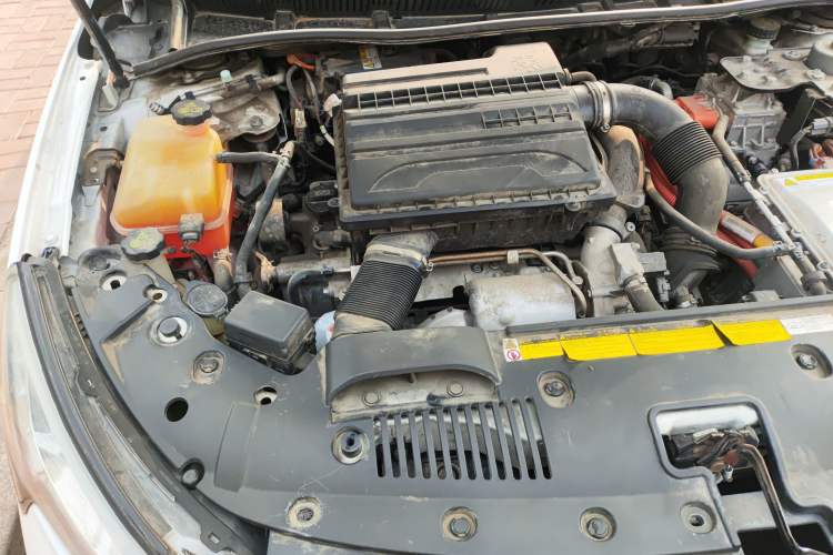 Used BYD Qin New Energy 2017 1.5T Luxury Model Engine Bay Right