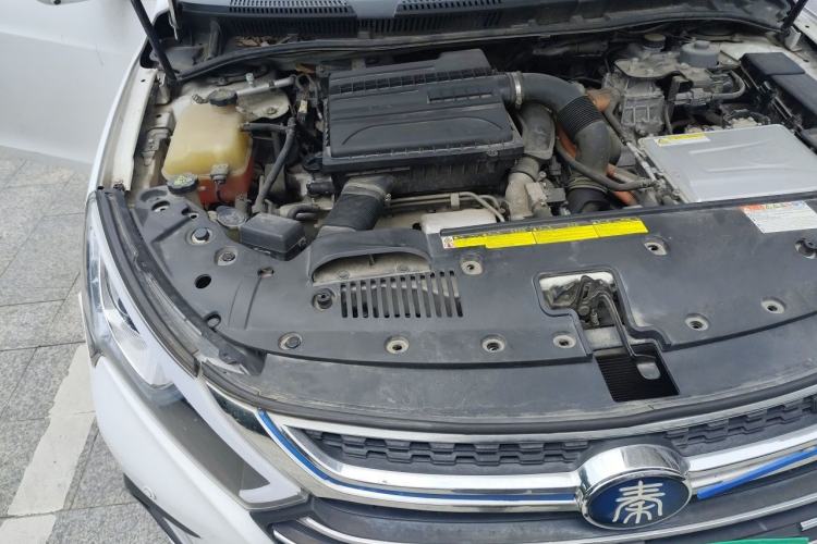 Used BYD Qin New Energy 2017 1.5T Luxury Model Engine Bay Right