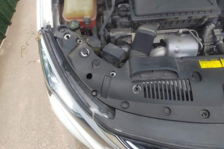 Used BYD Qin New Energy 2017 1.5T Luxury Model Engine Bay Right