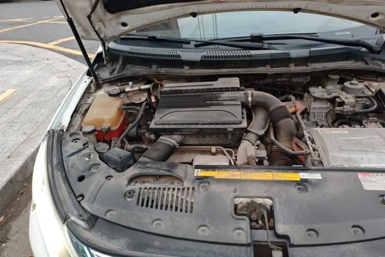 Used BYD Qin New Energy 2017 1.5T Luxury Model Engine Bay Right