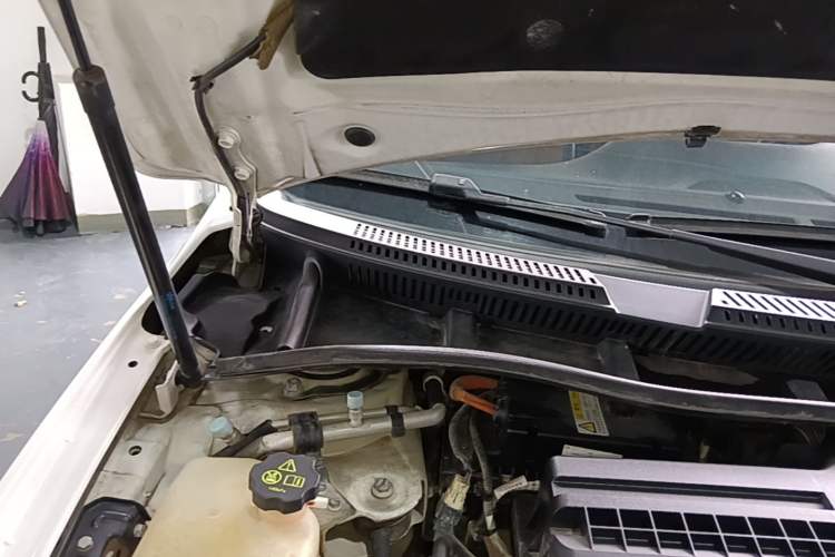 Used BYD Qin New Energy 2017 1.5T Luxury Model Engine Bay Right
