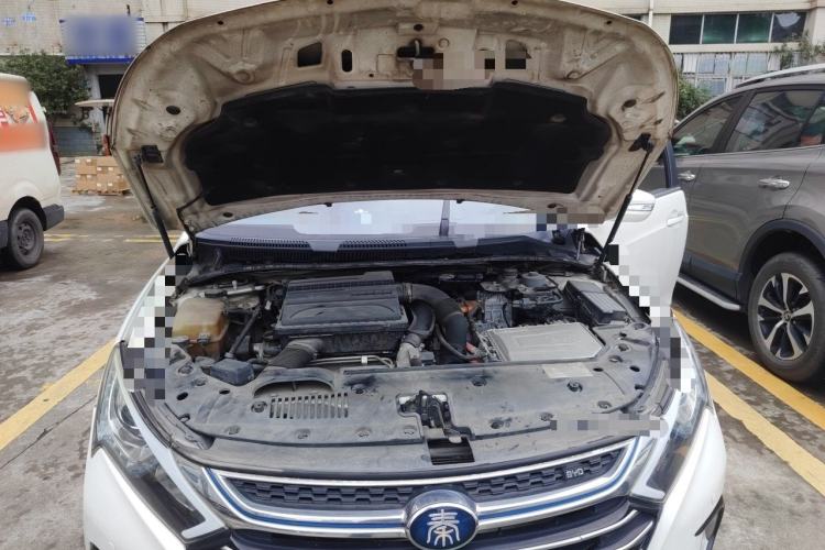 Used BYD Qin New Energy 2017 1.5T Luxury Model Engine Bay