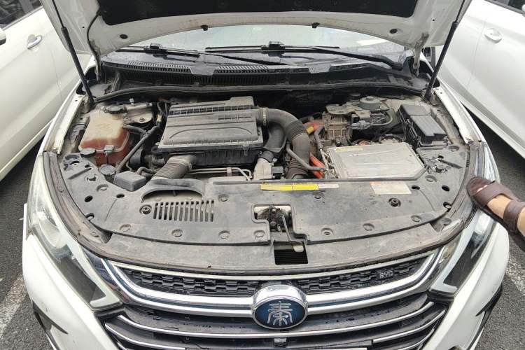 Used BYD Qin New Energy 2017 1.5T Luxury Model Engine Bay