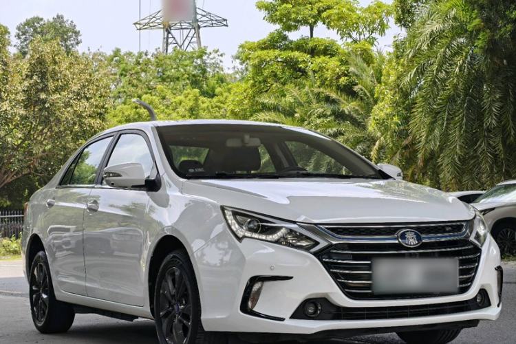 Used BYD Qin New Energy 2017 1.5T Luxury Model Exterior 1