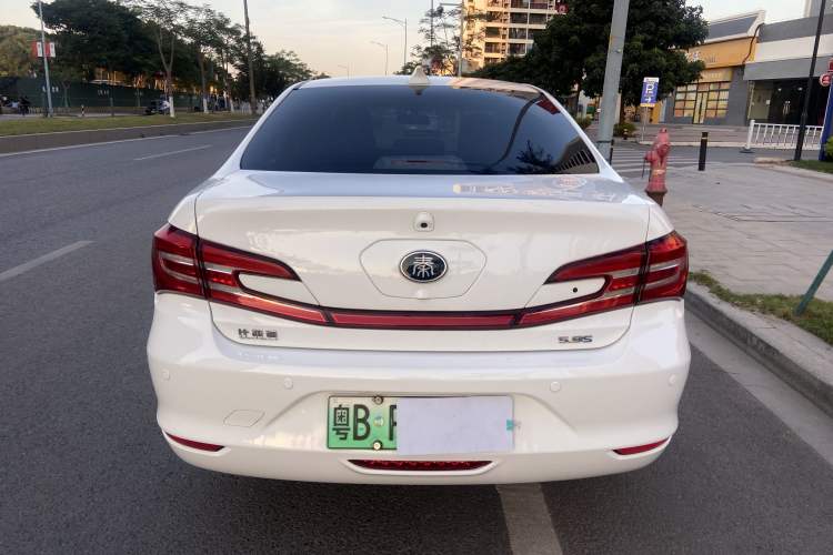 Used BYD Qin New Energy 2017 1.5T Luxury Model Exterior 5