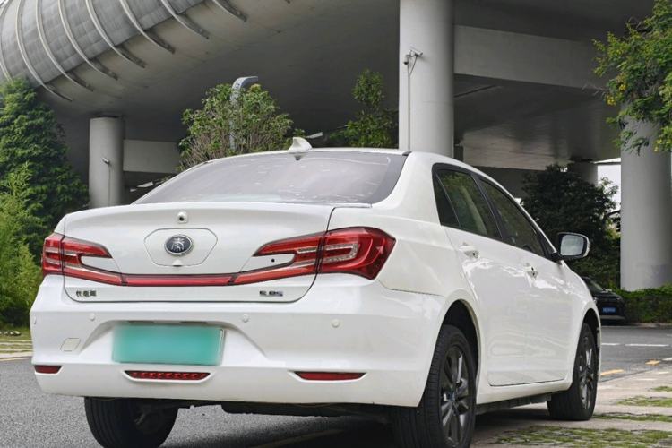 Used BYD Qin New Energy 2017 1.5T Luxury Model Exterior 5