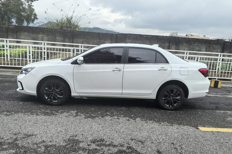 Used BYD Qin New Energy 2017 1.5T Luxury Model Exterior 6
