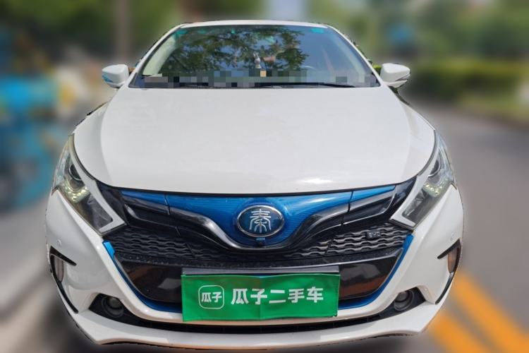 Used BYD Qin New Energy 2017 Qin EV300 Flagship Model Front