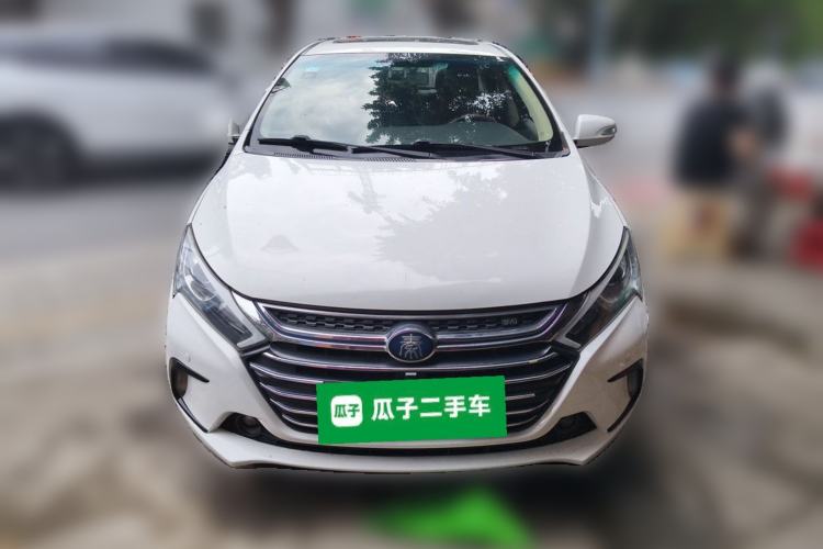 Used BYD Qin New Energy 2017 Qin 1.5T 100 Front