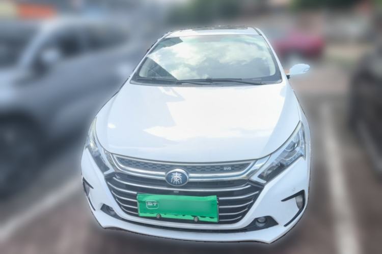 Used BYD Qin New Energy 2017 Qin 1.5T 100 Front
