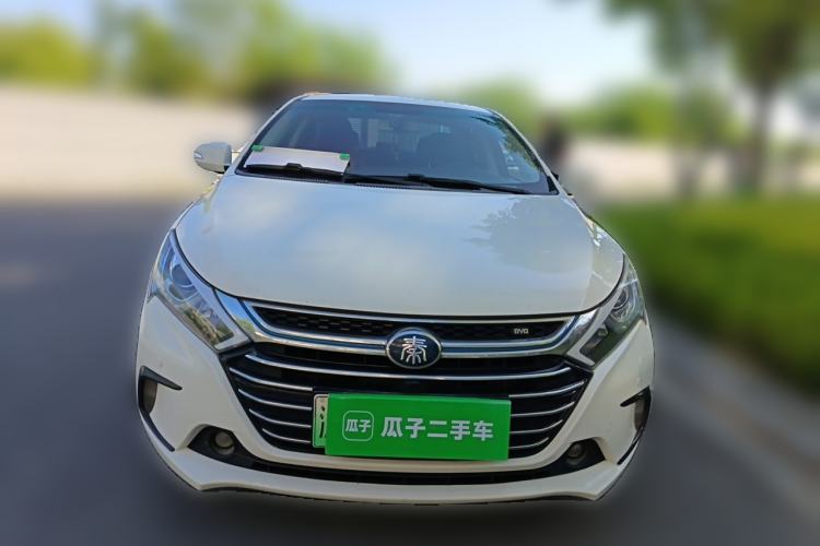 Used BYD Qin New Energy 2017 Qin 1.5T 100 Front
