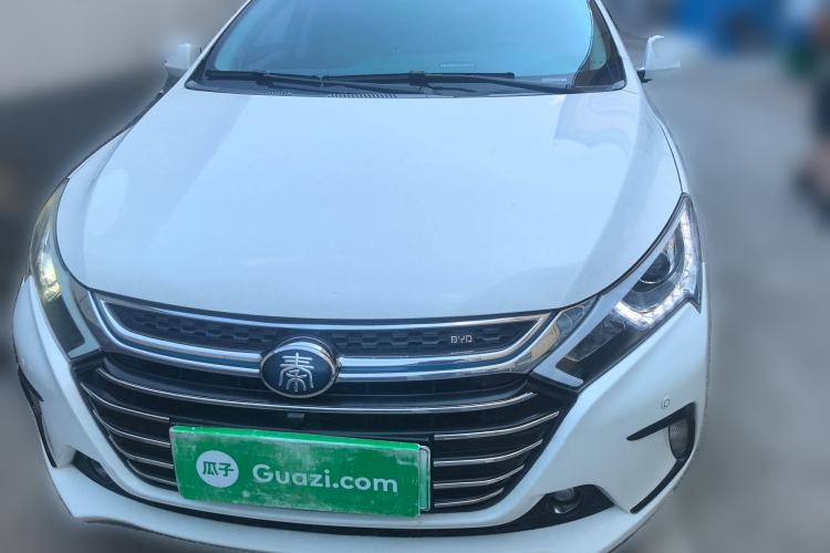 Used BYD Qin New Energy 2017 Qin 1.5T 100 Front