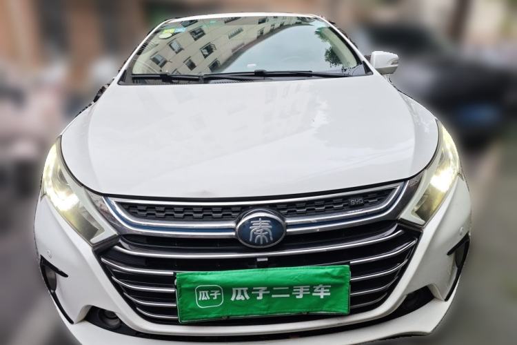 Used BYD Qin New Energy 2017 Qin 1.5T 100 Front