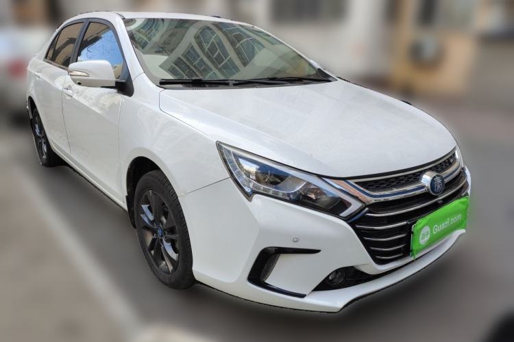 Used BYD Qin New Energy 2017 1.5T Luxury Model Front Right 45 Deg
