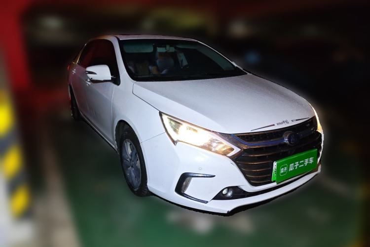 Used BYD Qin New Energy 2017 1.5T Luxury Model Front Right 45 Deg