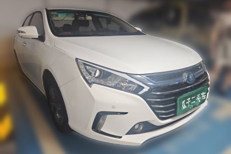 Used BYD Qin New Energy 2017 1.5T Luxury Model Front Right 45 Deg