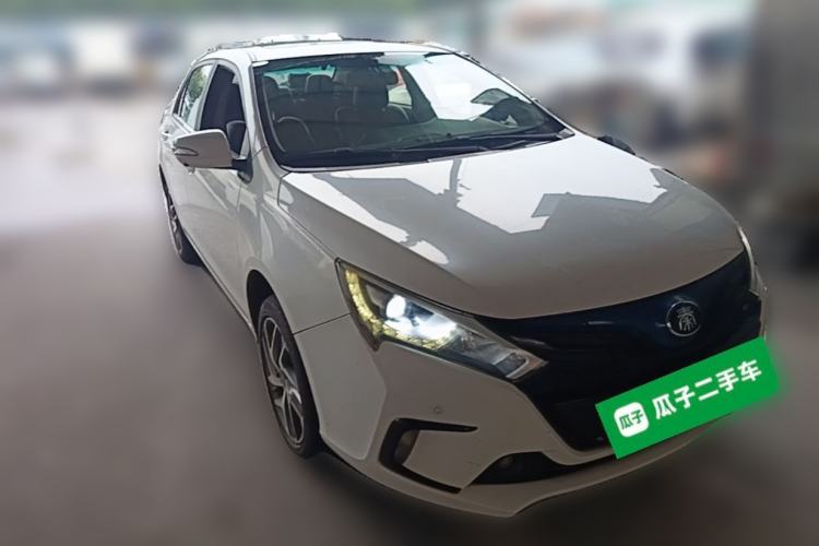 Used BYD Qin New Energy 2017 Qin EV300 Luxury Edition Front Right 45 Deg