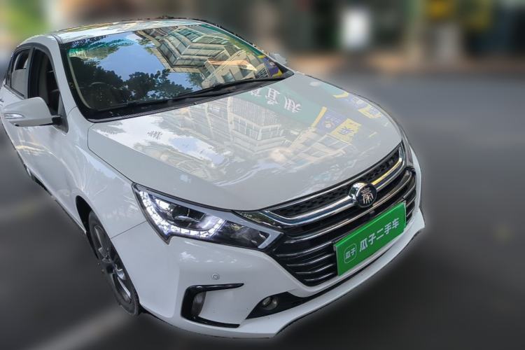 Used BYD Qin New Energy 2017 1.5T Luxury Model Front Right 45 Deg