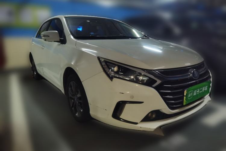 Used BYD Qin New Energy 2017 1.5T Luxury Model Front Right 45 Deg