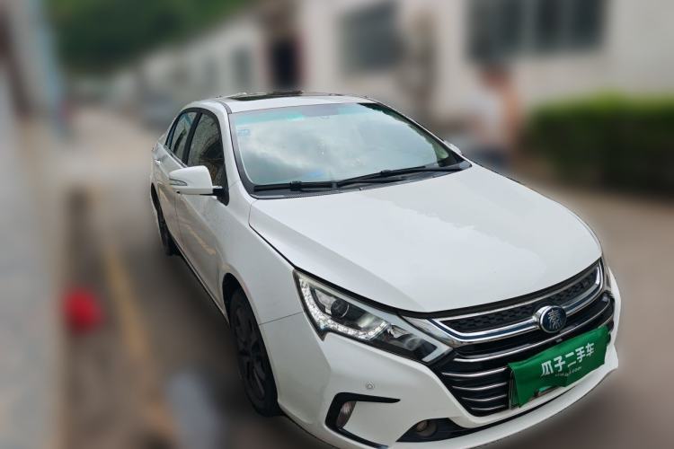 Used BYD Qin New Energy 2017 1.5T Luxury Model Front Right 45 Deg