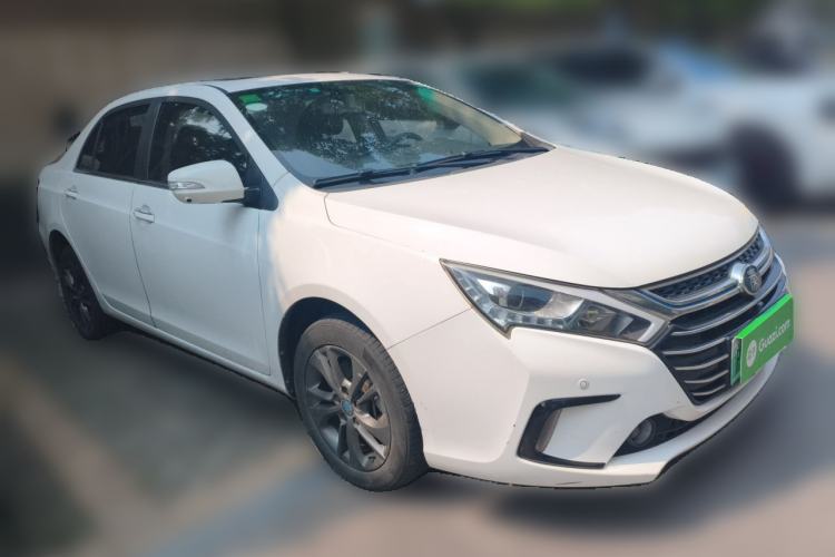 Used BYD Qin New Energy 2017 1.5T Luxury Model Front Right 45 Deg