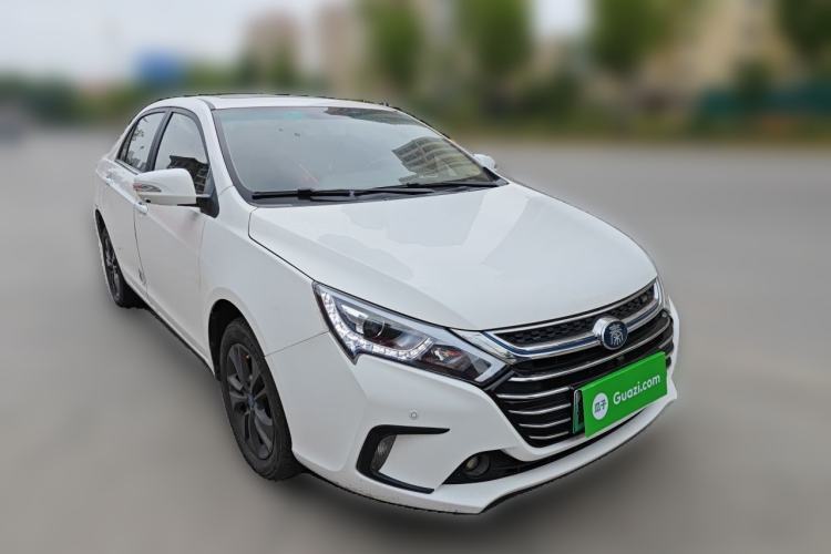 Used BYD Qin New Energy 2017 1.5T Luxury Model Front Right 45 Deg