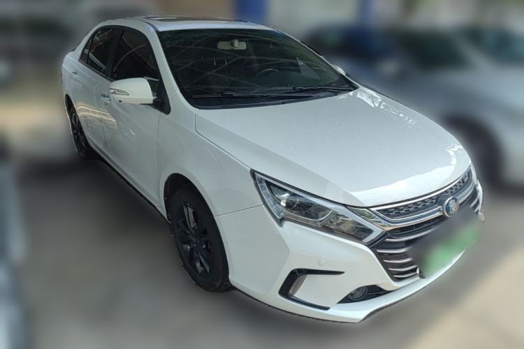 Used BYD Qin New Energy 2017 1.5T Luxury Model Front Right 45 Deg