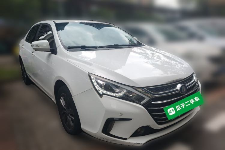 Used BYD Qin New Energy 2017 1.5T Luxury Model Front Right 45 Deg