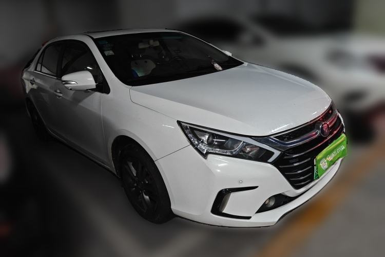 Used BYD Qin New Energy 2017 1.5T Luxury Model Front Right 45 Deg